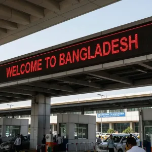 Weatherproof P10 outdoor LED display board for highway billboards