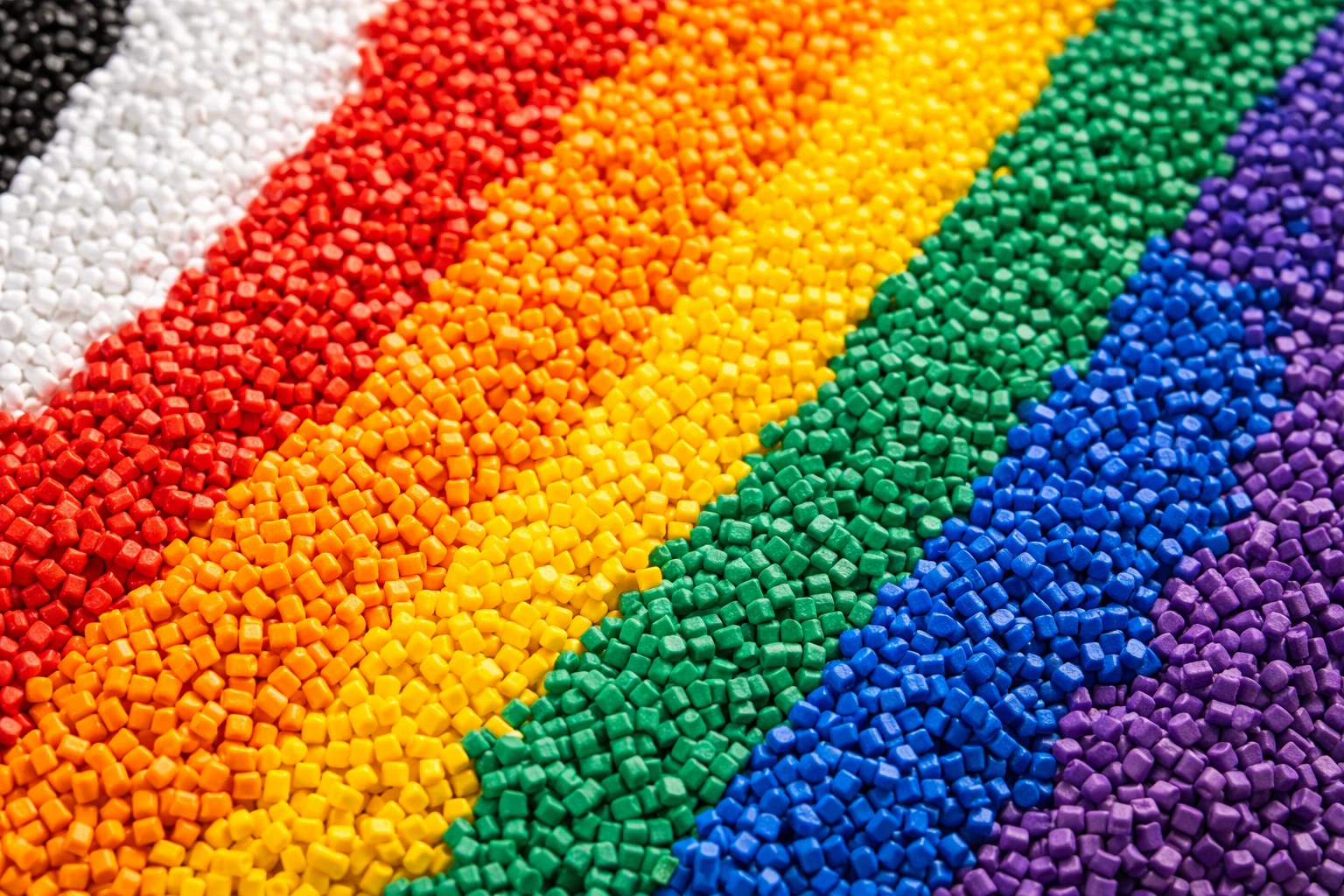 Color masterbatch granules for plastic manufacturing applications